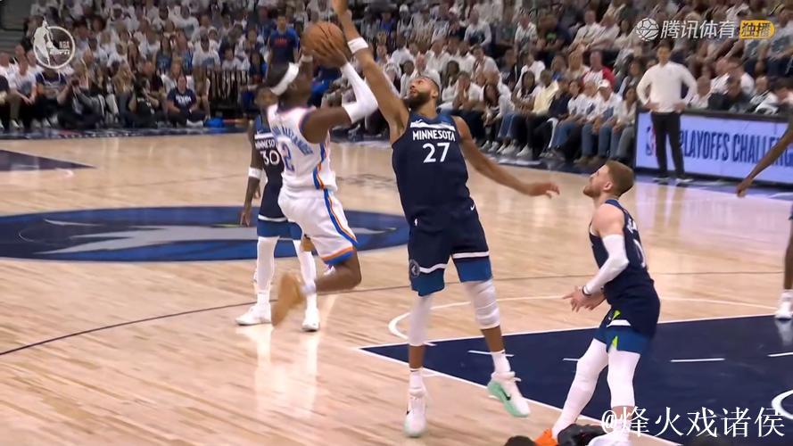 韦德：SGA造犯规体现顶级球员掌控比赛的能力